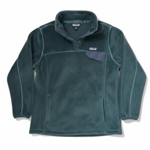 Patagonia Re-Tool Snap-T Pullover in Green with Navy accents